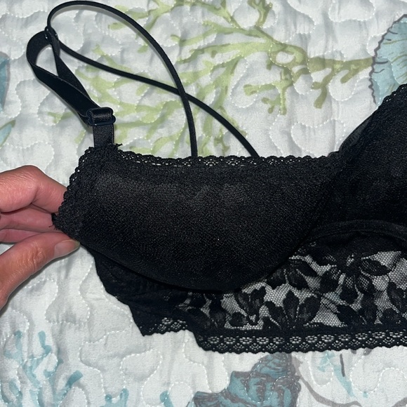 Black lace molded cup sports bra with underwire and stretchy lace around bottom - Picture 2 of 7